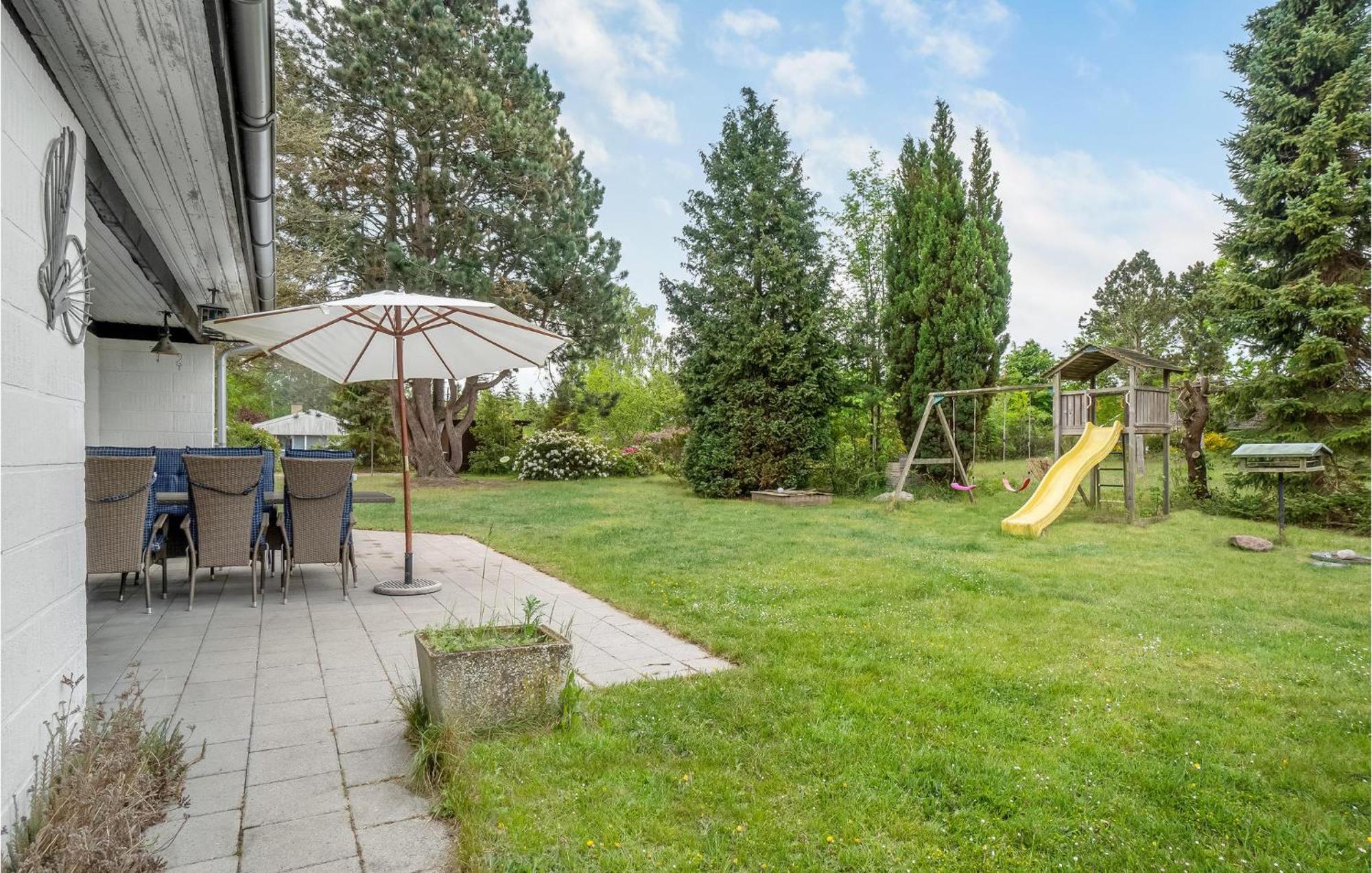 Amazing Home In Kalundborg With Kitchen Dış mekan fotoğraf